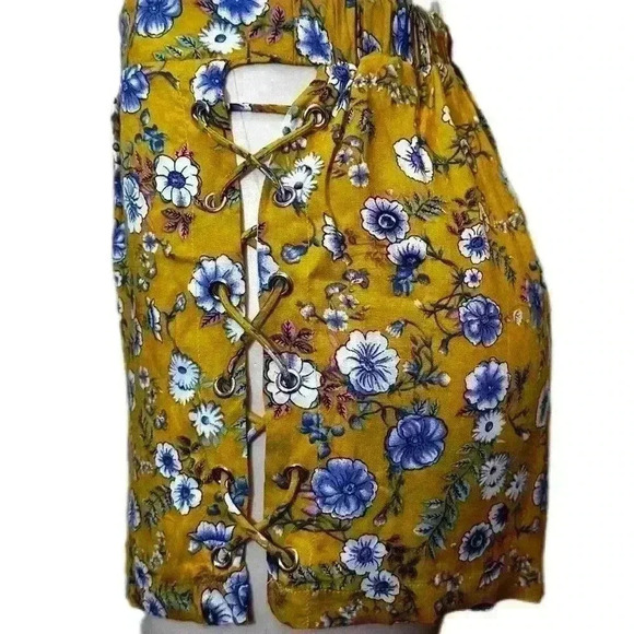 NWT MILLAU FLORAL SHOTS SIZE M - Picture 2 of 8